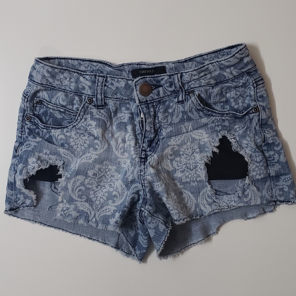 Forever 21 Distressed Jean Shorts Size 25